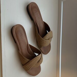 Eric Javits Woven Cross-Strap Slide Sandals - Tan